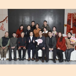 上海快盈1年会精彩瞬间，回顾2024，展望2025，未来无限可能
